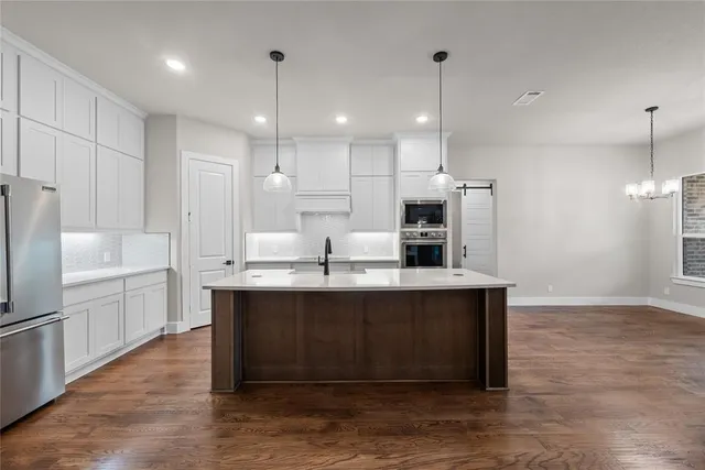 $675,050 | 1010 Julian Drive, Van Alstyne, TX 75495