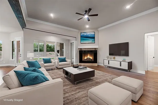 $675,050 | 1010 Julian Drive, Van Alstyne, TX 75495