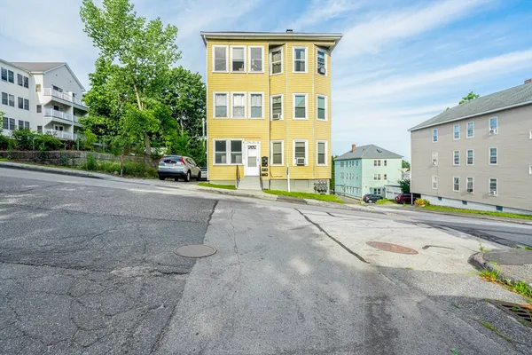 $770,000 | 42 Adams Street, Worcester, MA 01604