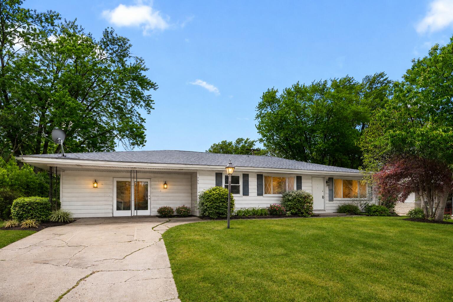 766 Fremont Road Valparaiso, IN 46385 - Photo 1 of 20 1535x1025