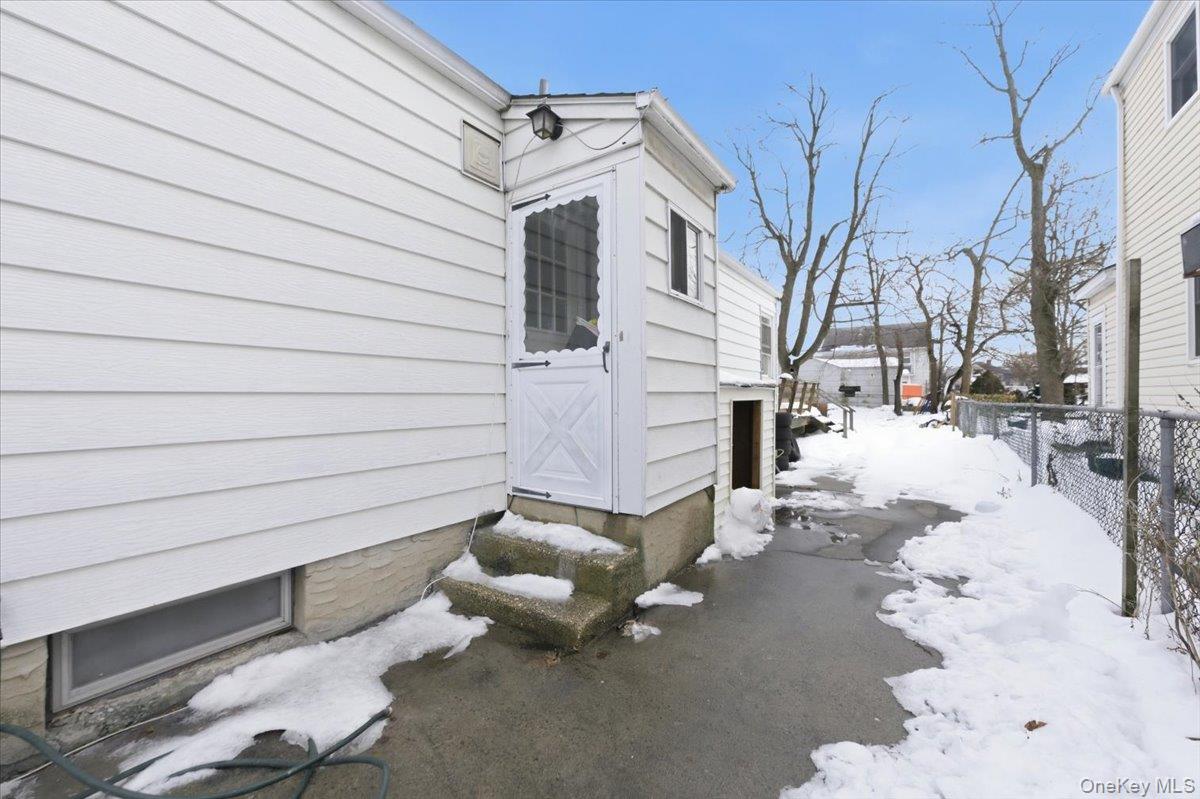 21 Oak Avenue Inwood, NY 11096 - Photo 14 of 20