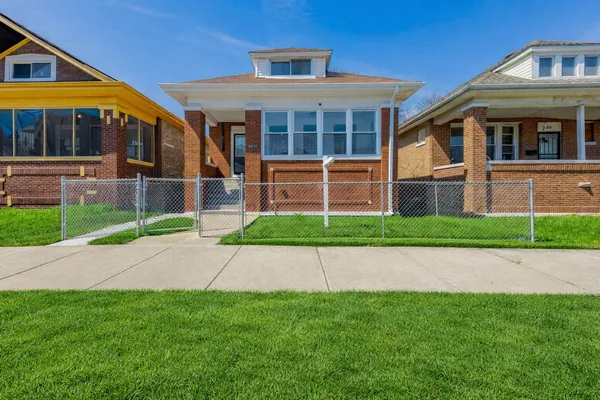 $399,999 | 8020 South Bishop Street, Chicago, IL 60620
