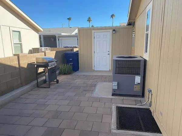$207,000 | 5568 East 34th Place, Yuma, AZ 85365