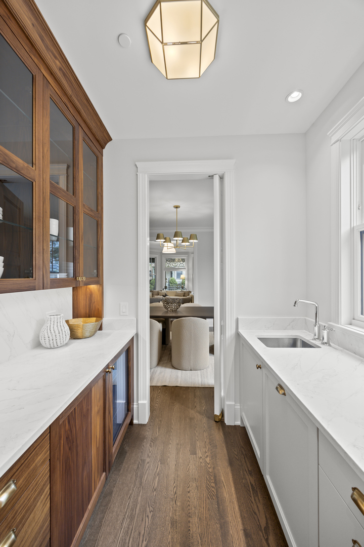 3902 North Hamilton Avenue Chicago, IL 60618 - Photo 23 of 67