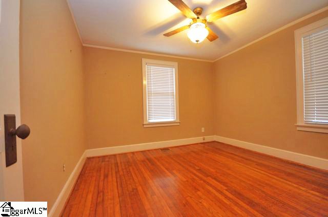305 Grove Road Greenville, SC 29605 - Photo 8 of 16