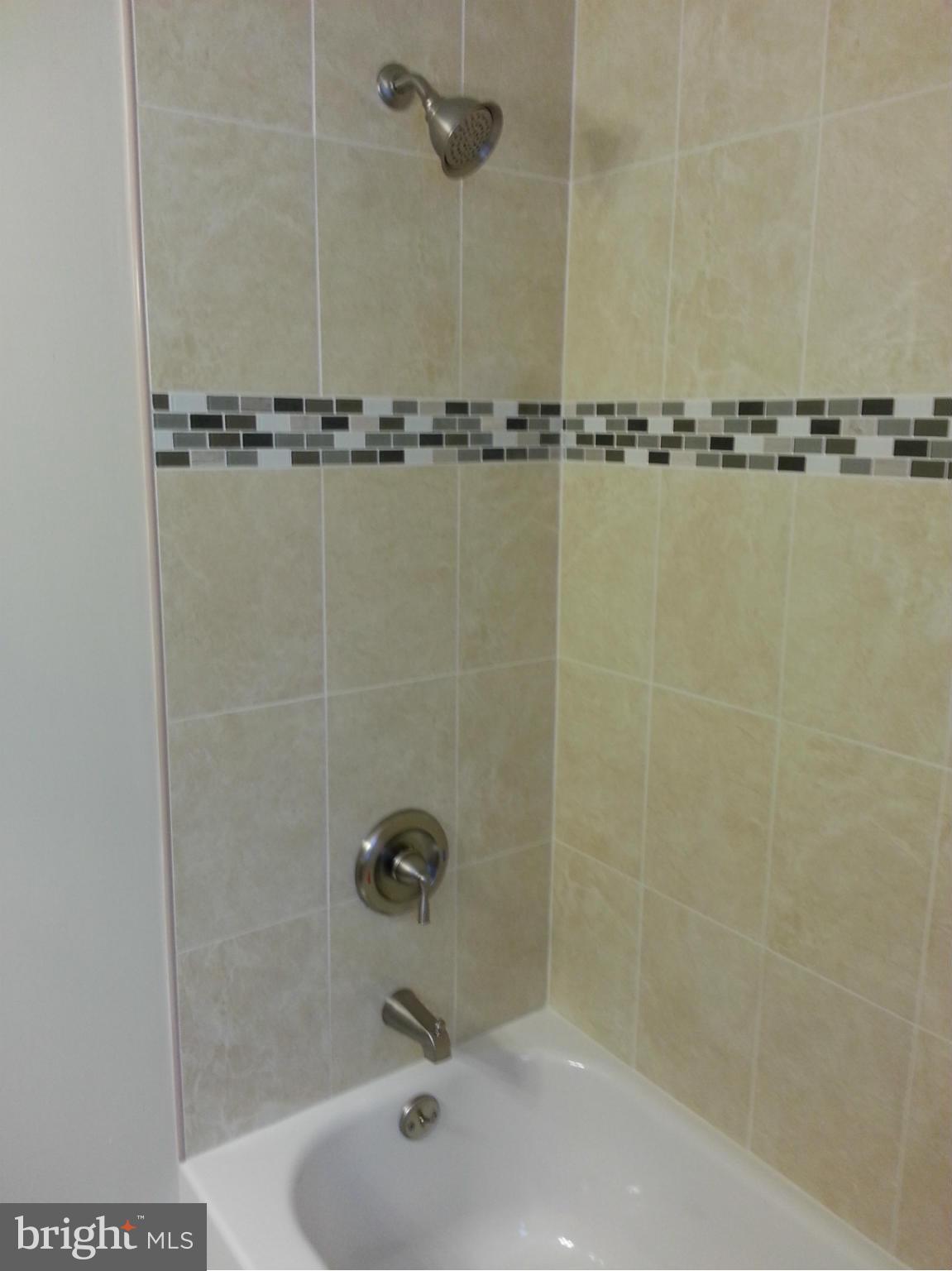 5688 Leiden Road Baltimore, MD 21206 - Photo 16 of 28 Bath