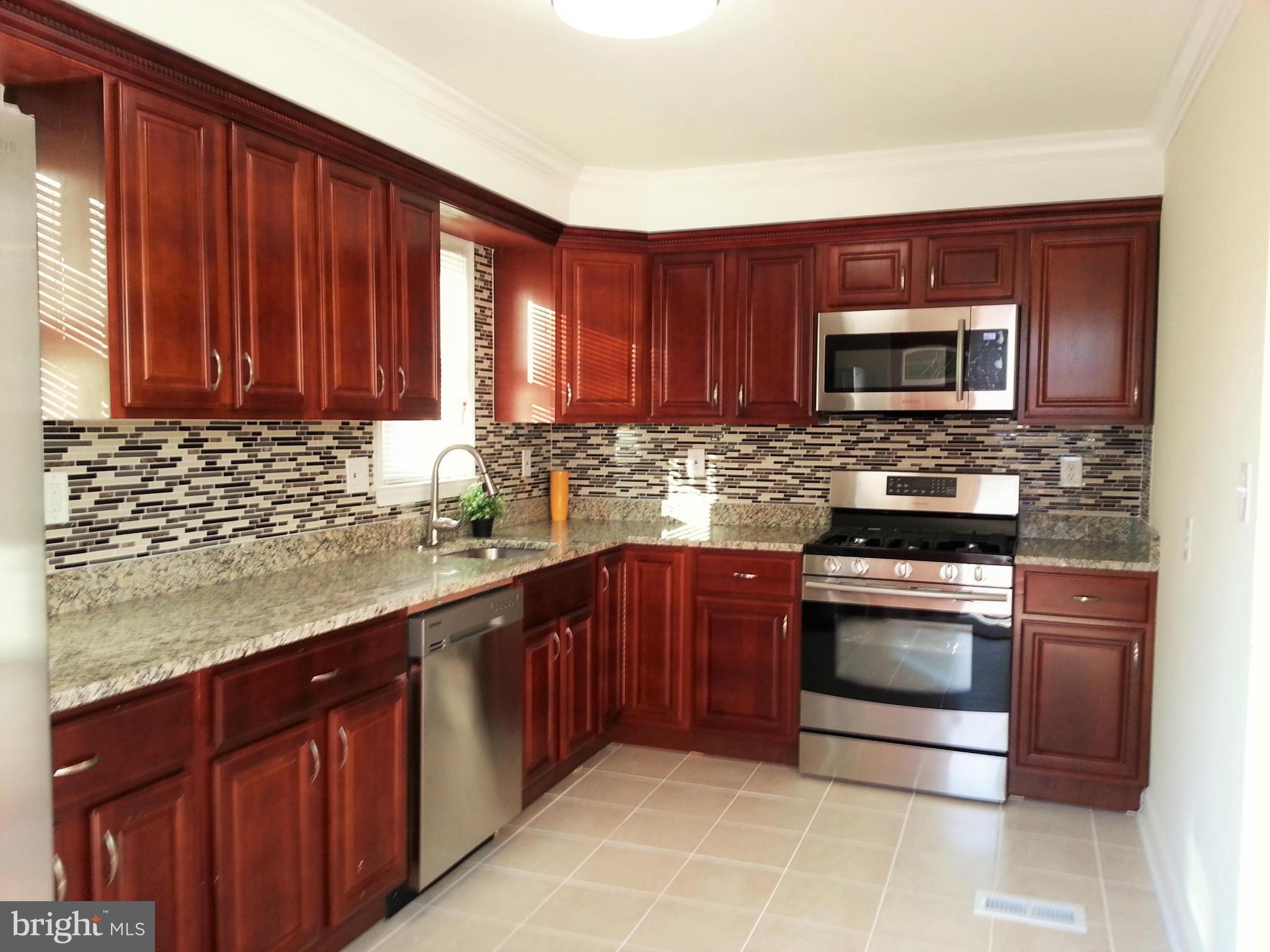 5688 Leiden Road Baltimore, MD 21206 - Photo 7 of 28 Kitchen