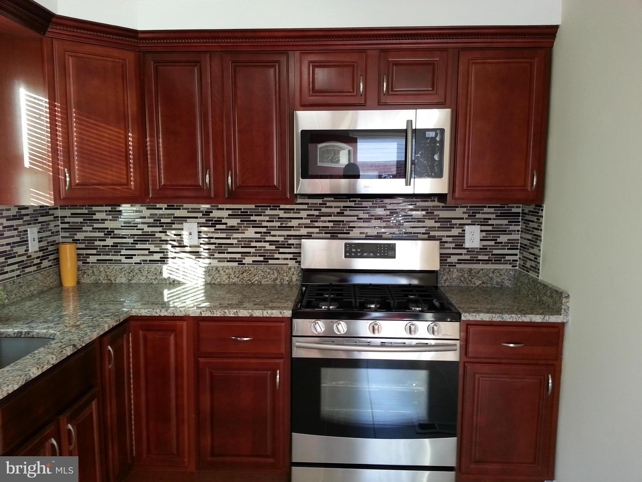 5688 Leiden Road Baltimore, MD 21206 - Photo 8 of 28 Kitchen