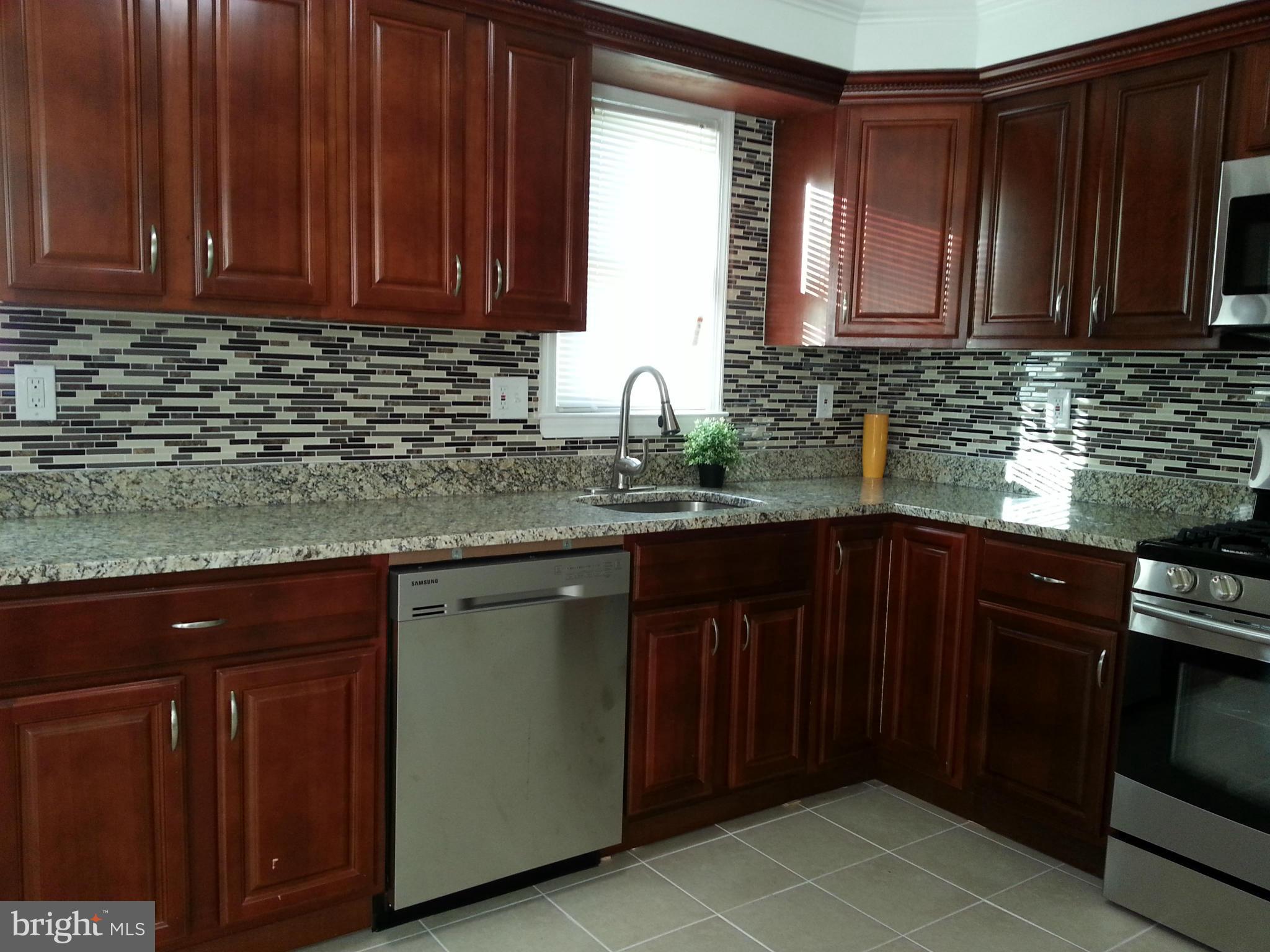 5688 Leiden Road Baltimore, MD 21206 - Photo 9 of 28 Kitchen