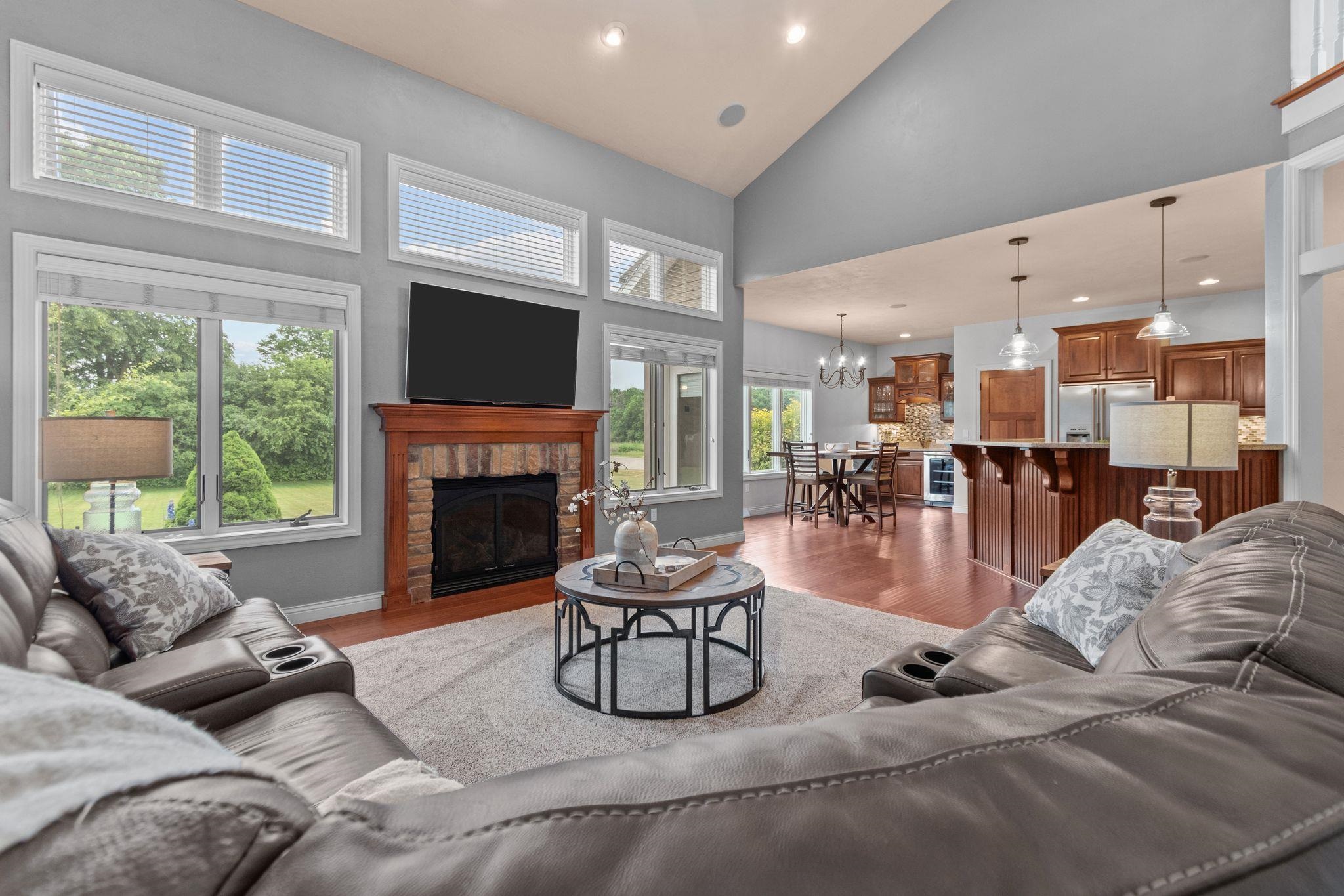 493 Dalton Road Neenah, WI 54956 - Photo 9 of 65