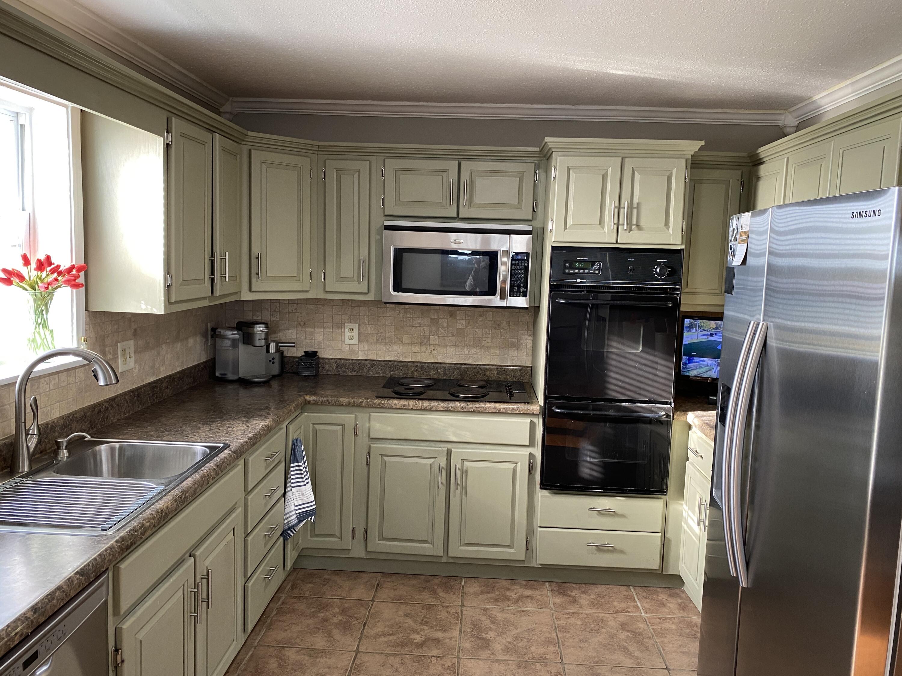1069 Standard Avenue Corbin, KY 40701 - Photo 31 of 56 IMG_1361