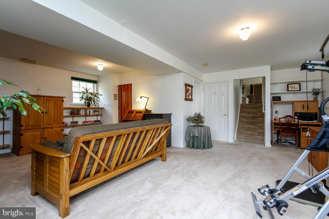 694 Springdale Road New Windsor, MD 21776 - Photo 23 of 30 Family Room