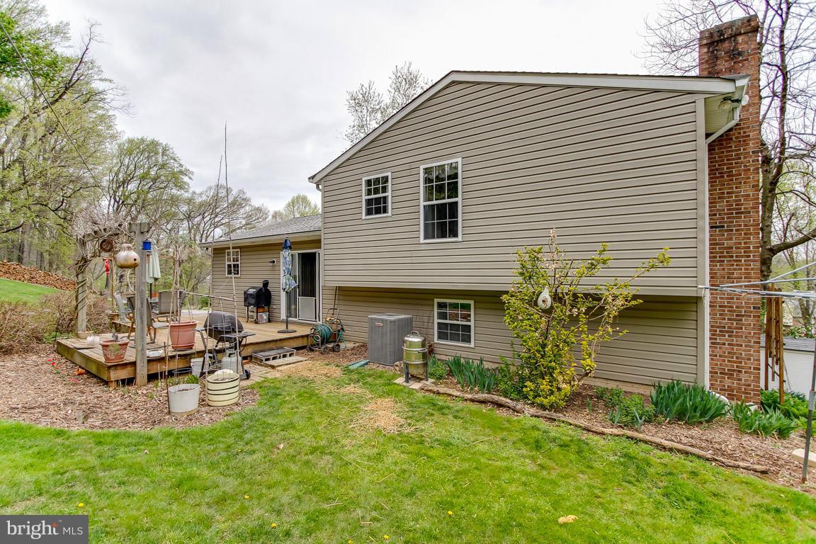 694 Springdale Road New Windsor, MD 21776 - Photo 25 of 30 Exterior (Rear)