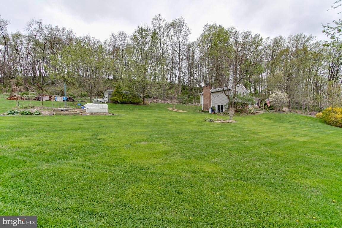 694 Springdale Road New Windsor, MD 21776 - Photo 28 of 30 Yard