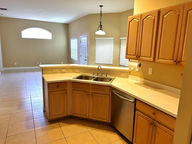 $2,700 | 685 Southwest Hoffenberg Avenue, Port St. Lucie, FL 34953