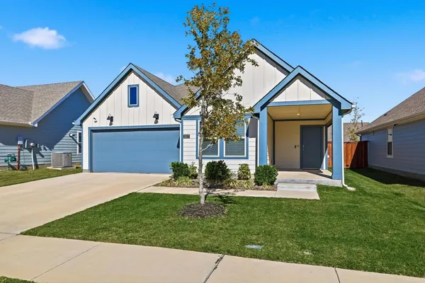 $1,975 | 13117 Don Fisher Lane, Providence Village, TX 76227