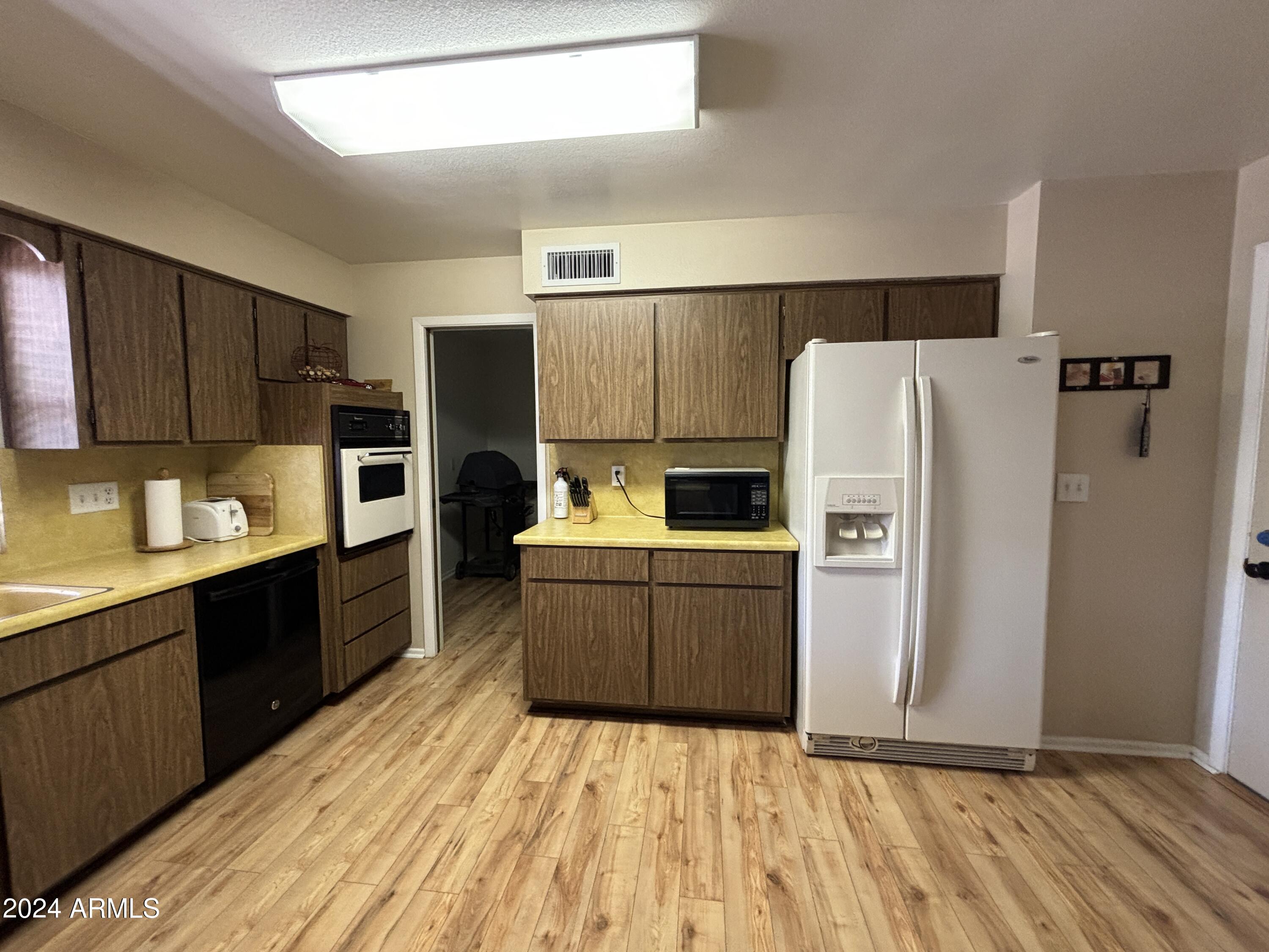 843 South Racine Mesa, AZ 85206 - Photo 8 of 24 8