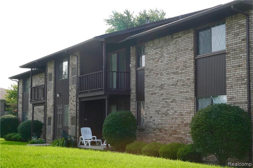 250 East Thirteen Mile Road Madison Heights, MI 48071 - Photo 1 of 15