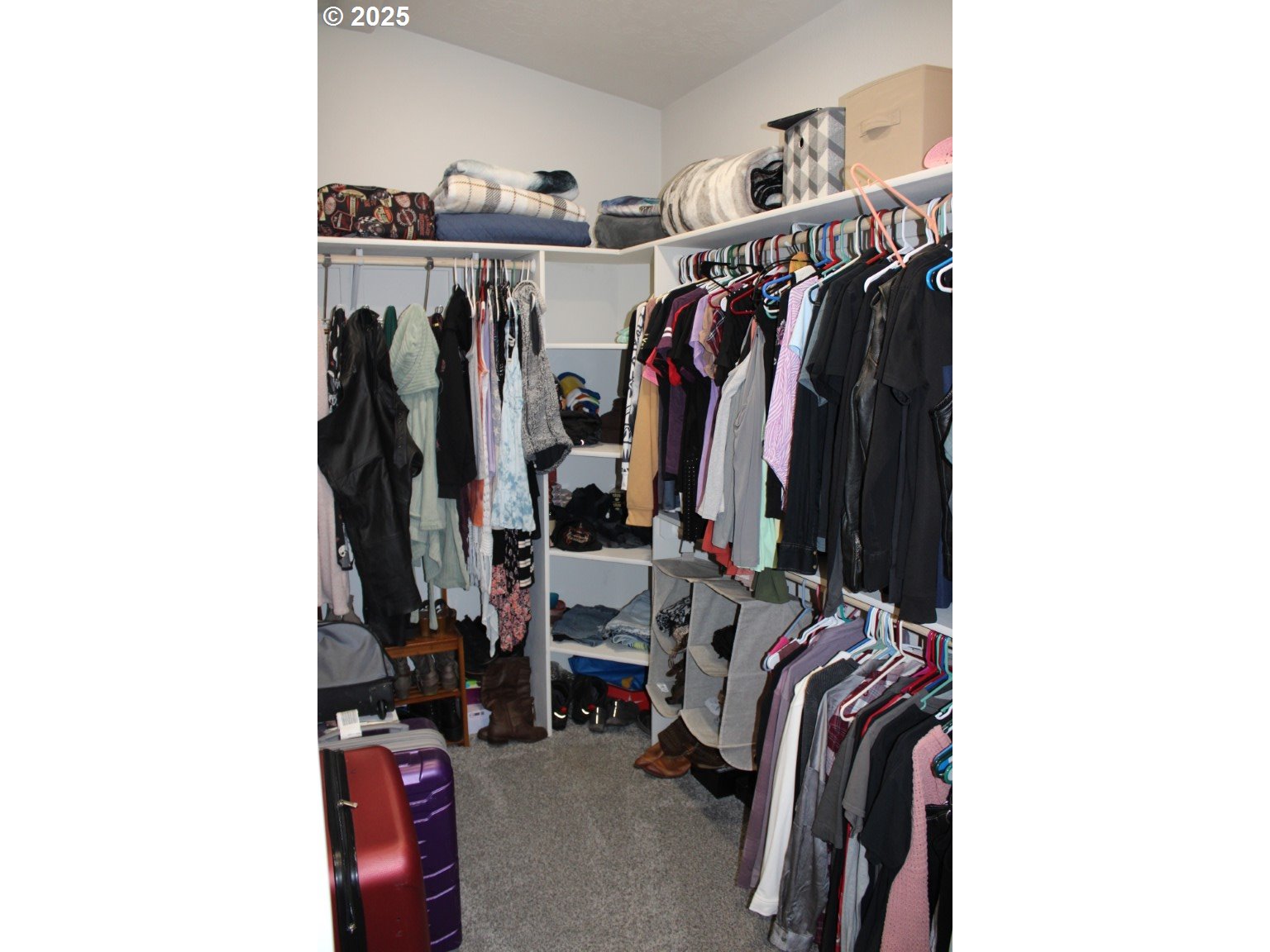 526 Southeast 15th Street Pendleton, OR 97801 - Photo 31 of 31 a view of walk in closet with clothes