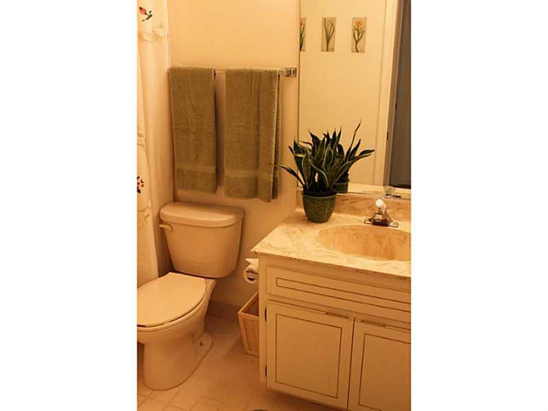 601 Banks Road, Unit 35 Margate, FL 33063 - Photo 14 of 35 Bathroom