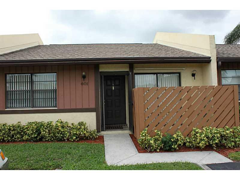 601 Banks Road, Unit 35 Margate, FL 33063 - Photo 2 of 35 Exterior Front
