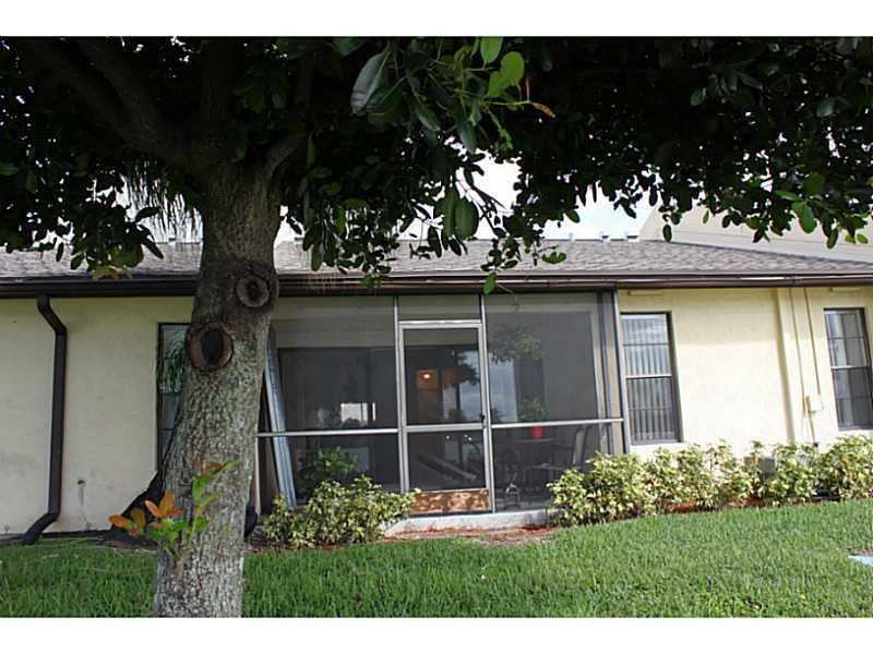 601 Banks Road, Unit 35 Margate, FL 33063 - Photo 28 of 35 Patio/Deck