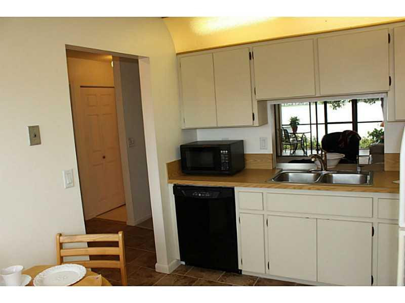 601 Banks Road, Unit 35 Margate, FL 33063 - Photo 10 of 35 Kitchen