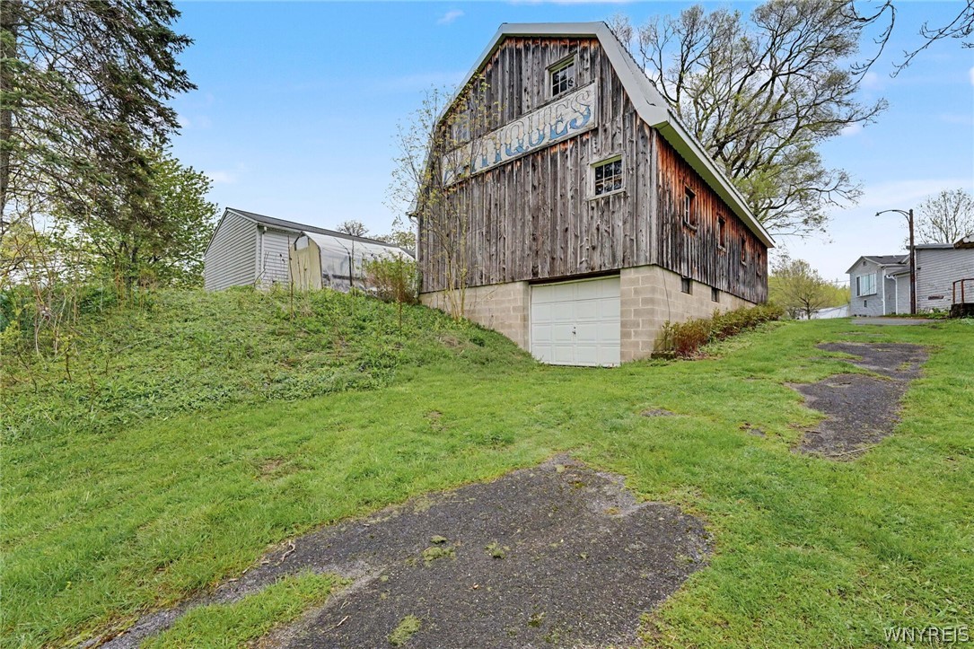 7098 North State Road Hamburg, NY 14075 - Photo 41 of 50