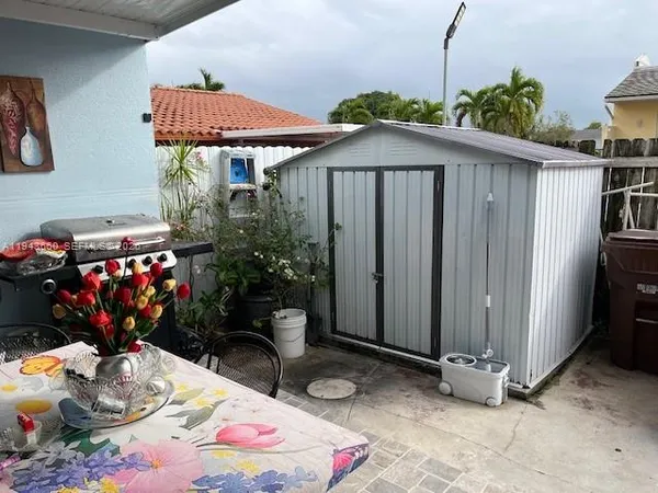 a view of an entryway