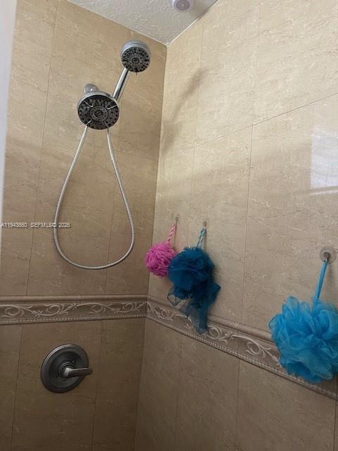 4211 West 10th Lane Hialeah, FL 33012 - Photo 20 of 32