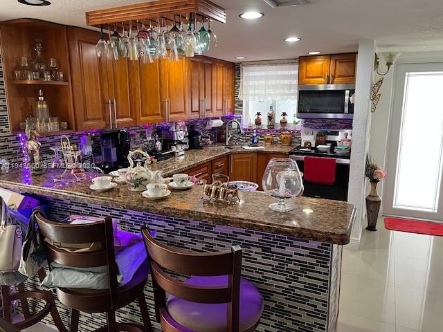 4211 West 10th Lane Hialeah, FL 33012 - Photo 5 of 32