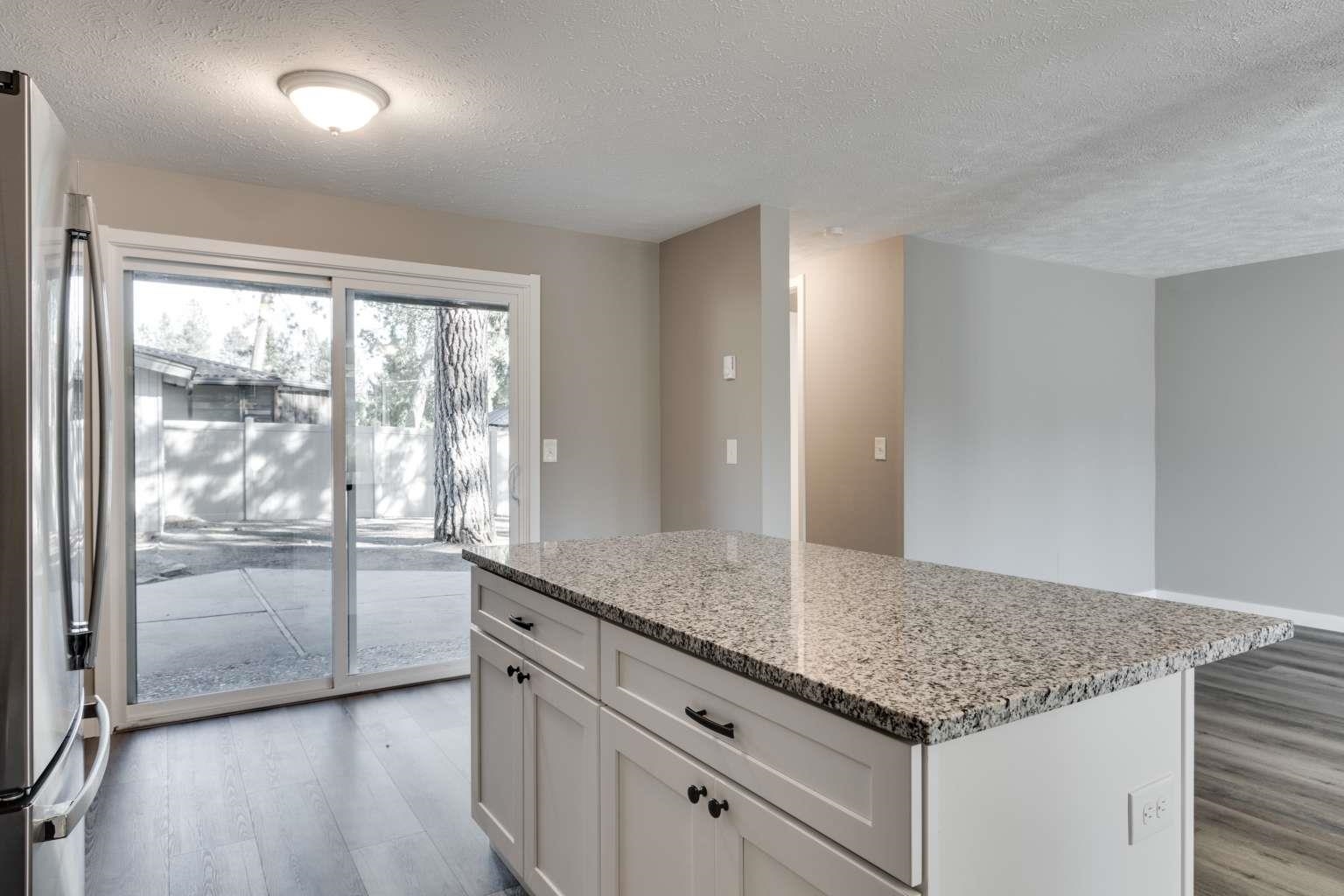 2407 South University Road Spokane Valley, WA 99206 - Photo 13 of 43 Gallery Image 13