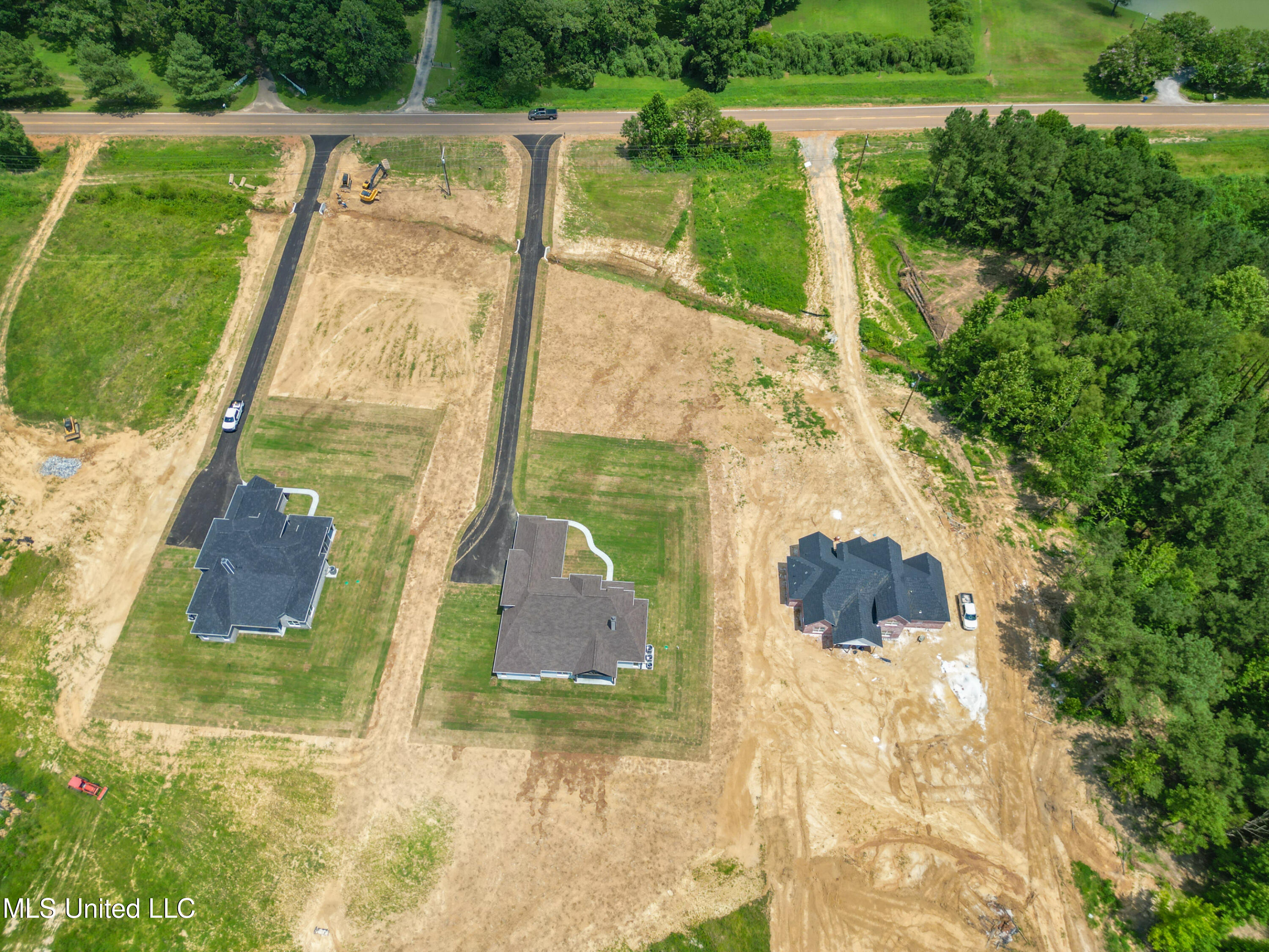 701 Fogg Road North Lake Cormorant, MS 38641 - Photo 2 of 37 FoggDrone-5