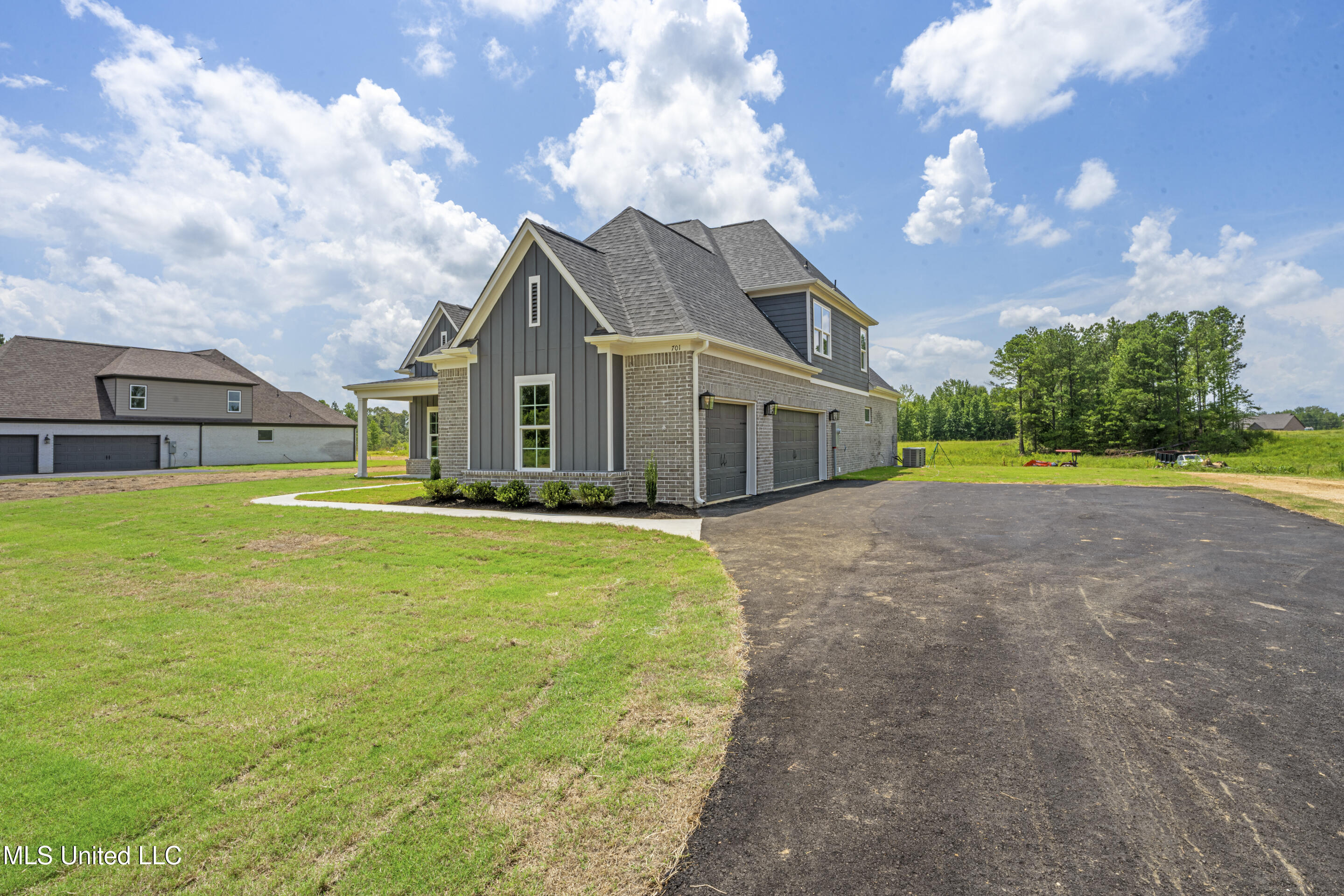 701 Fogg Road North Lake Cormorant, MS 38641 - Photo 3 of 37 DSC02959