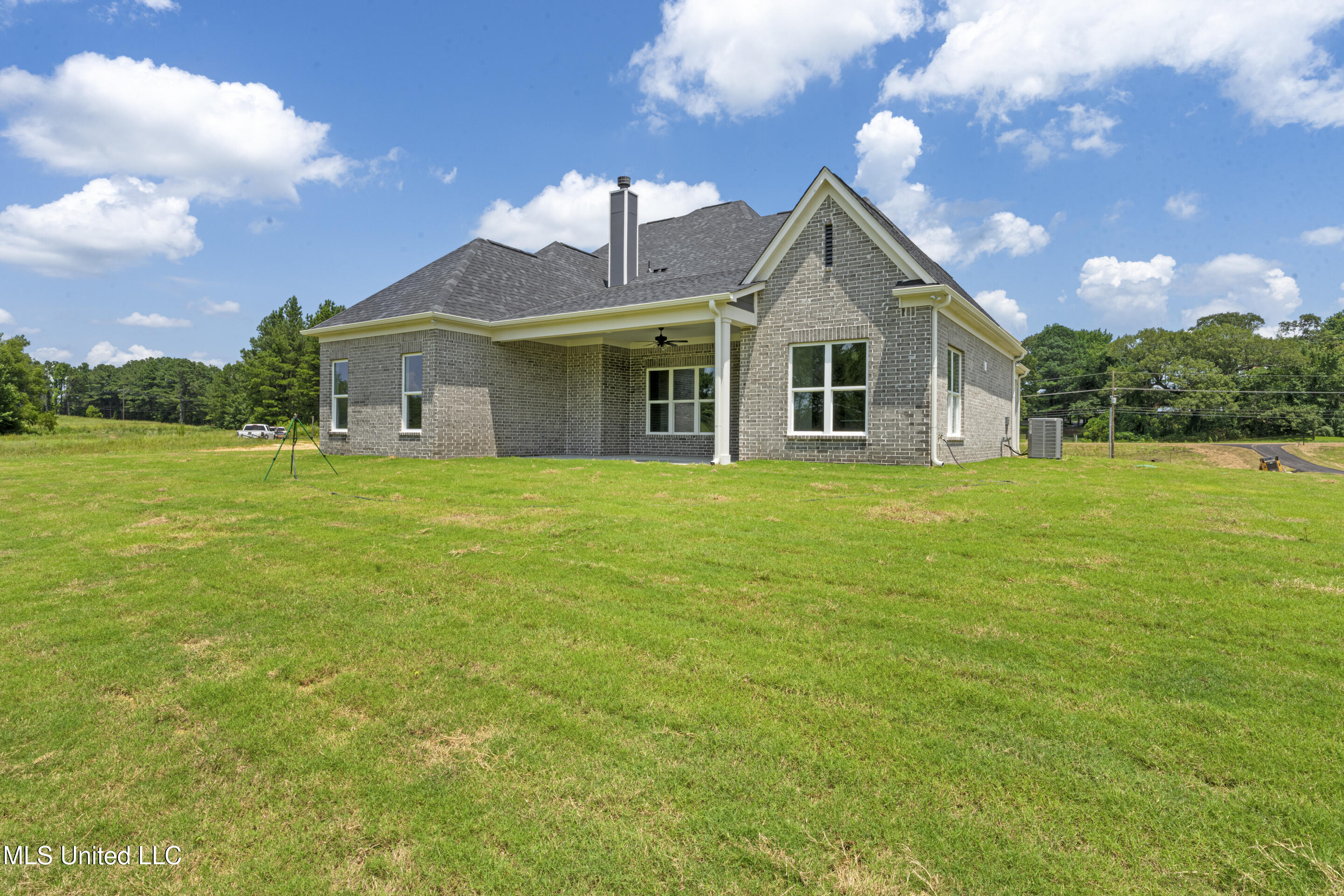 701 Fogg Road North Lake Cormorant, MS 38641 - Photo 35 of 37 DSC02974