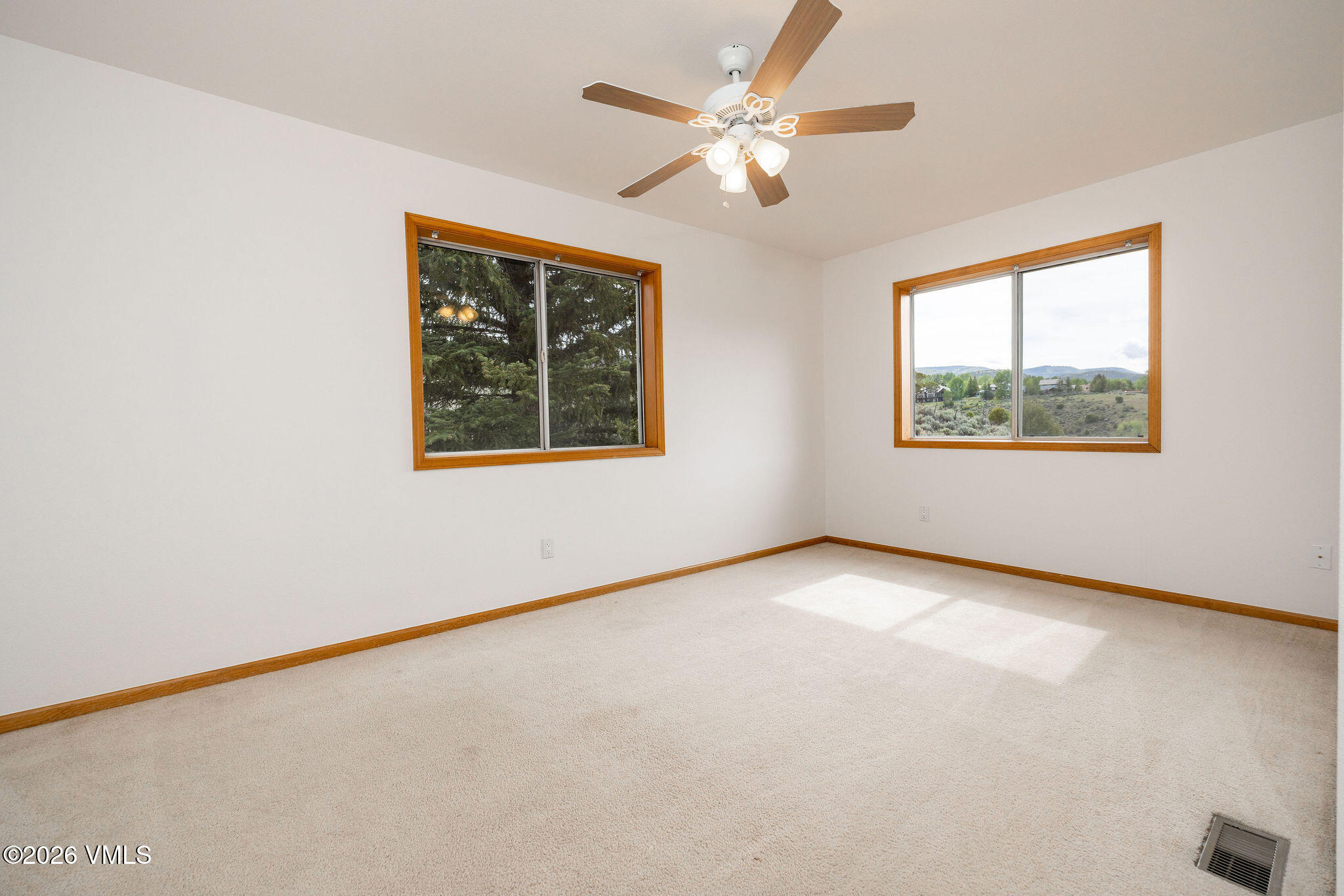 274 Beard Creek Road, Unit H4 Edwards, CO 81632 - Photo 31 of 41 2605_morningstar_th_4H_interior_bed03