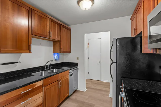 $1,575 | 4400 Upton Avenue South, Unit 405, Minneapolis, MN 55410