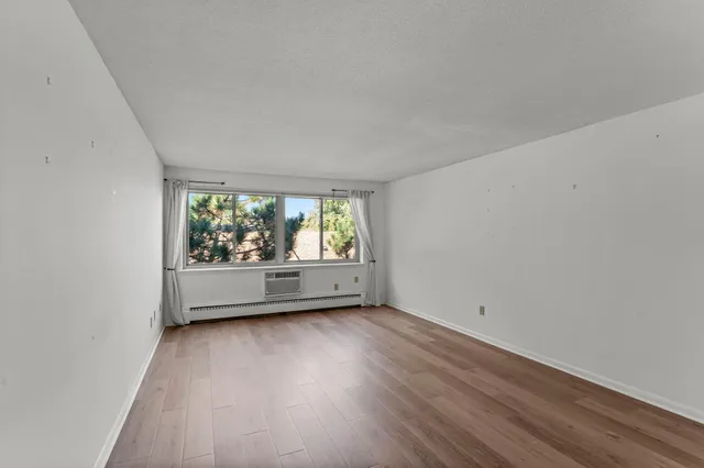 $1,575 | 4400 Upton Avenue South, Unit 405, Minneapolis, MN 55410