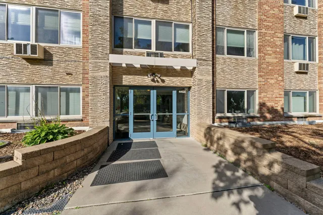 $1,575 | 4400 Upton Avenue South, Unit 405, Minneapolis, MN 55410