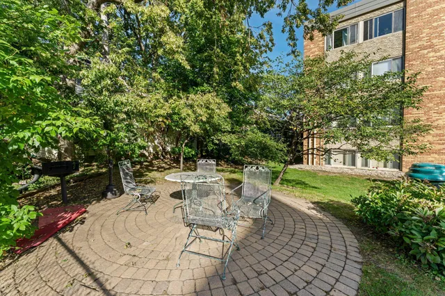 $1,575 | 4400 Upton Avenue South, Unit 405, Minneapolis, MN 55410