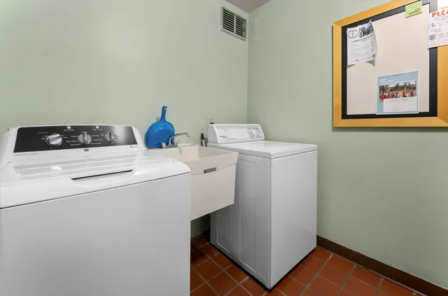 $1,575 | 4400 Upton Avenue South, Unit 405, Minneapolis, MN 55410