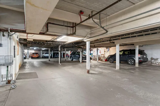 $1,575 | 4400 Upton Avenue South, Unit 405, Minneapolis, MN 55410