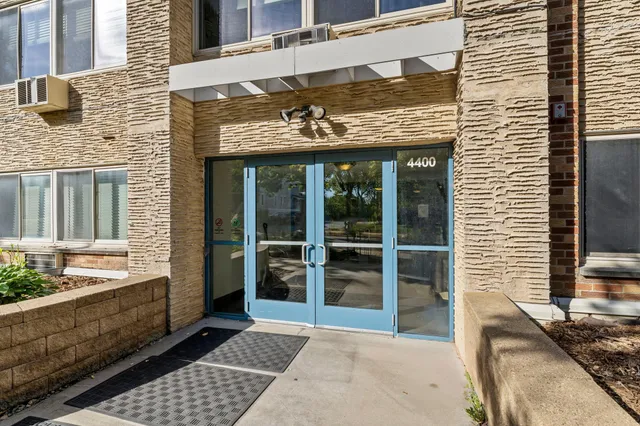 $1,575 | 4400 Upton Avenue South, Unit 405, Minneapolis, MN 55410