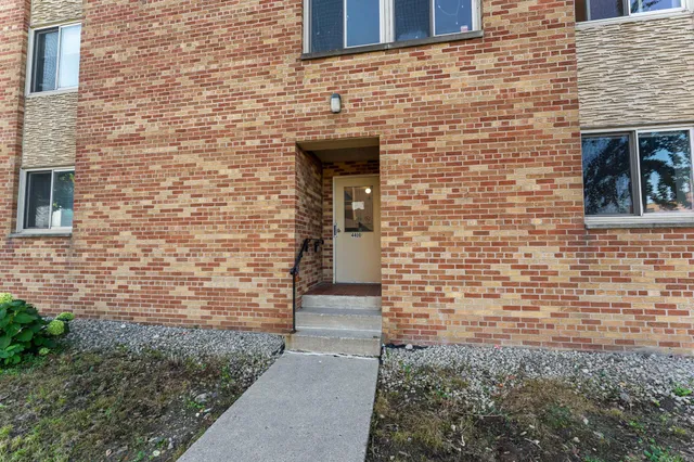 $1,575 | 4400 Upton Avenue South, Unit 405, Minneapolis, MN 55410