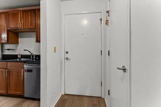 $1,575 | 4400 Upton Avenue South, Unit 405, Minneapolis, MN 55410