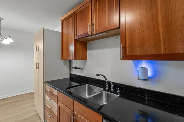 $1,575 | 4400 Upton Avenue South, Unit 405, Minneapolis, MN 55410