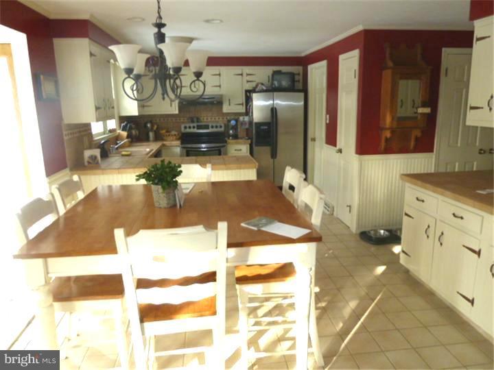 116 Partree Road Cherry Hill, NJ 08003 - Photo 3 of 17 Kitchen