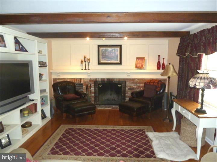 116 Partree Road Cherry Hill, NJ 08003 - Photo 4 of 17 Family Room