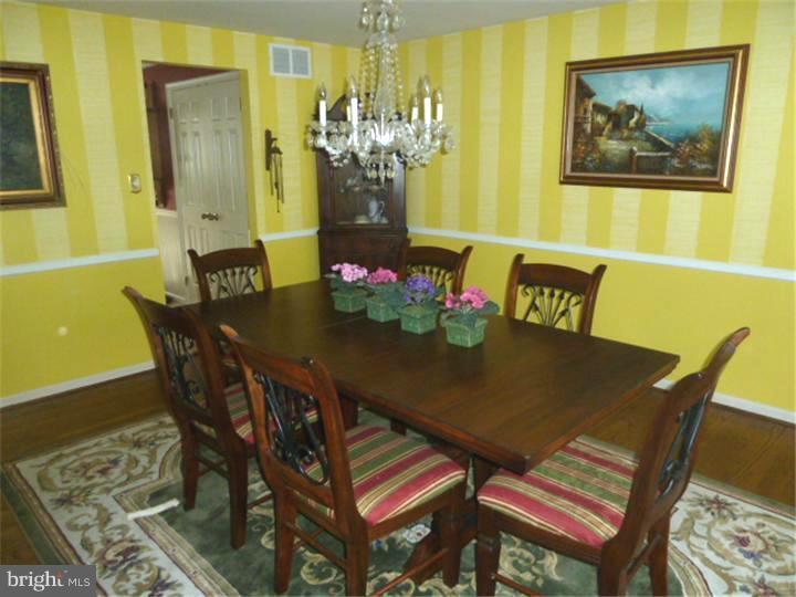 116 Partree Road Cherry Hill, NJ 08003 - Photo 10 of 17 Dining Room