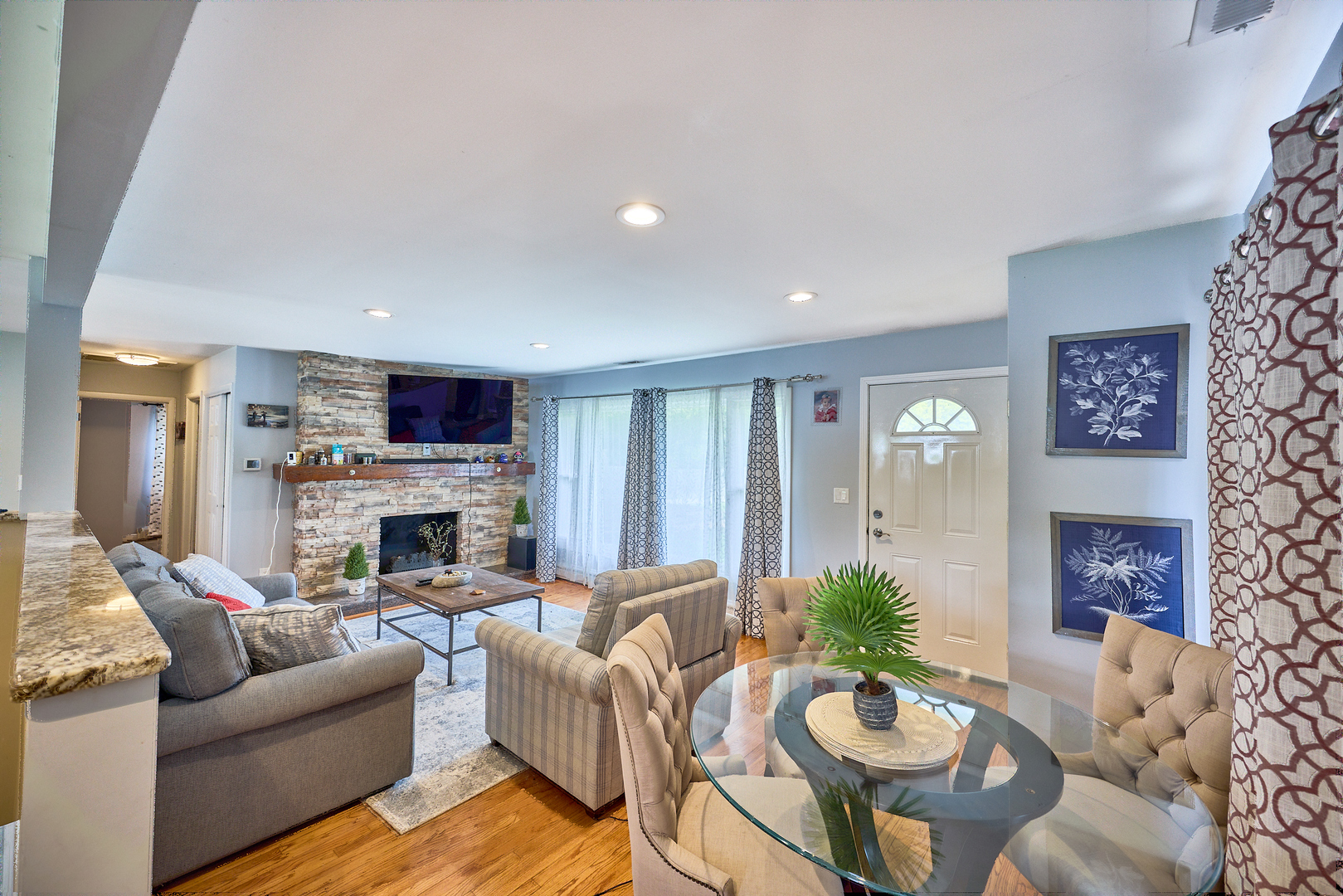 58 31w742 Il Route Elgin, IL 60120 - Photo 6 of 17
